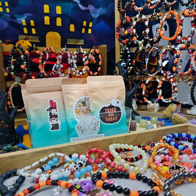 Halloween Special!!!【Colored Glaze Mystery Bag by Halloween 】Halloween Mystery Bag Ceramic/Glass/Glaze Bracelets(5 pcs)